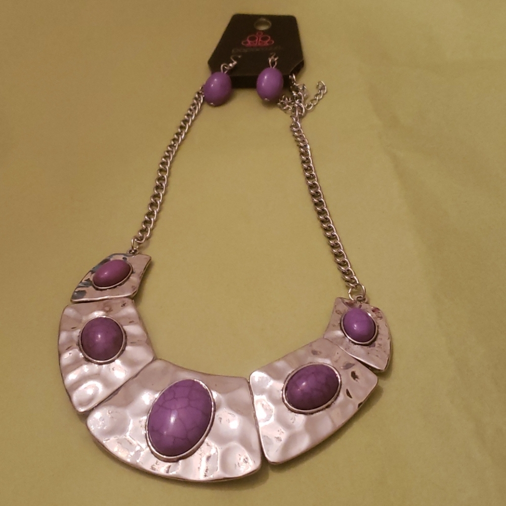 Necklace w earrings